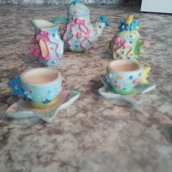 Mini 2 inch ceramic ballerina tea pot set with saucers, cups creamer pitcher - Picture 4 of 9